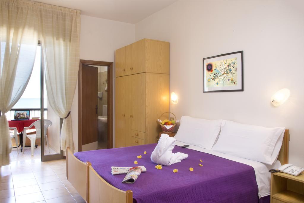 Hotel Usa Rimini Phòng bức ảnh